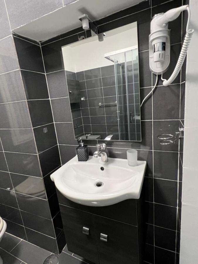 Centro-la Casa Di Lucio Bed & Breakfast Naples